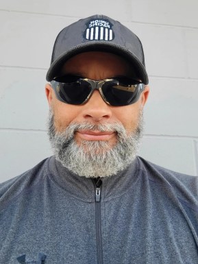 <span>Kevin , 61</span>&nbsp;<span style='width: 25px; height: 16px; float: right; background-image: url(/bitmaps/flags_small/US.PNG)'>&nbsp;</span><br><span>Crest Hill, United States of America</span>&nbsp;<input type='button' class='joinbtn' style='float: right' value='JOIN NOW' />