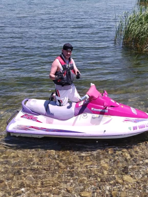 American men looking for love