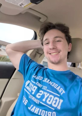 <span>Sam, 18</span>&nbsp;<span style='width: 25px; height: 16px; float: right; background-image: url(/bitmaps/flags_small/US.PNG)'>&nbsp;</span><br><span>Pittsburgh, United States of America</span>&nbsp;<input type='button' class='joinbtn' style='float: right' value='JOIN NOW' />