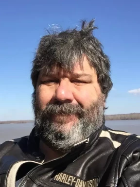 American men looking for love