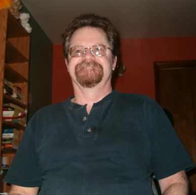 <span>Byron, 52</span>&nbsp;<span style='width: 25px; height: 16px; float: right; background-image: url(/bitmaps/flags_small/US.PNG)'>&nbsp;</span><br><span>Dallas, アメリカ合衆国</span>&nbsp;<input type='button' class='joinbtn' style='float: right' value='JOIN NOW' />