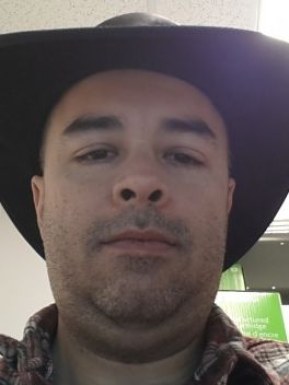 Canadian men looking for love