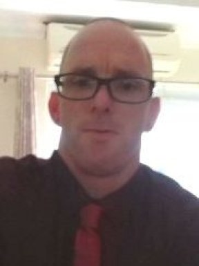 English men looking for love