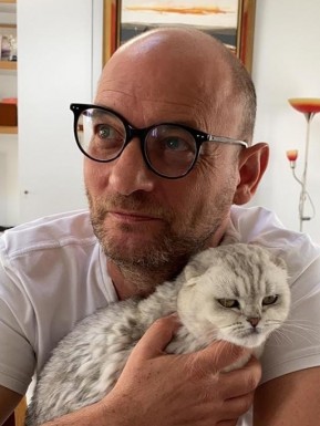 French men looking for love