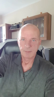 <span>Mario, 65</span>&nbsp;<span style='width: 25px; height: 16px; float: right; background-image: url(/bitmaps/flags_small/DE.PNG)'>&nbsp;</span><br><span>Berlin, เยอรมนี</span>&nbsp;<input type='button' class='joinbtn' style='float: right' value='JOIN NOW' />